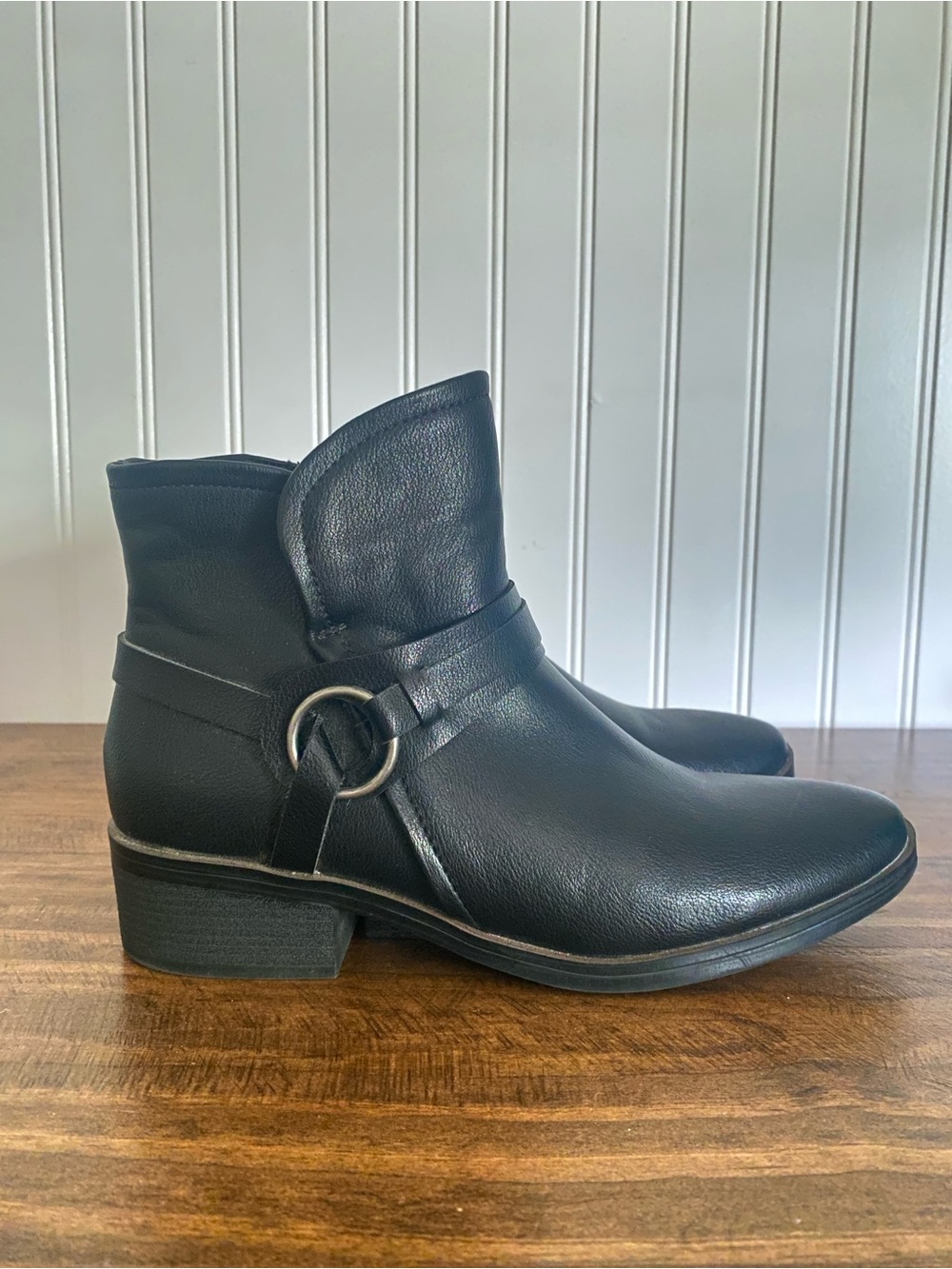 BareTraps - Women's 7.5 Black Faux Leather Ankle Boots with Metal Ring Accent